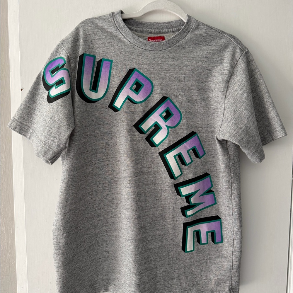Supreme Gradient Arc Top